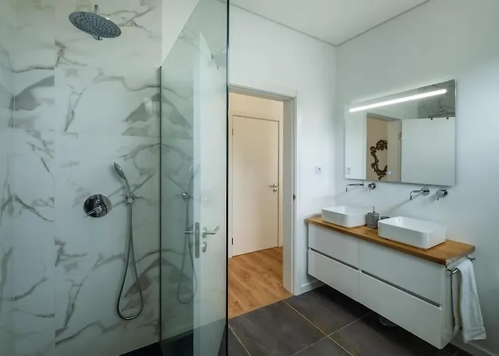 Lotus House - Heated Pool & Jacuzzi Near The Feriehus