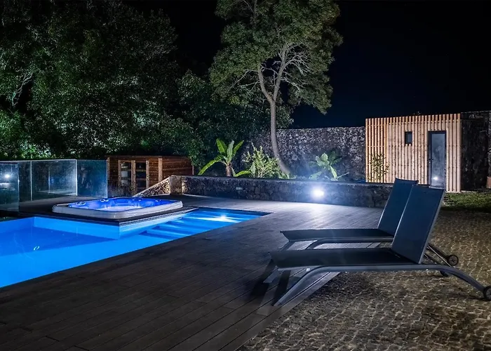 Lotus House - Heated Pool & Jacuzzi Near The Feriehus Ponta Delgada