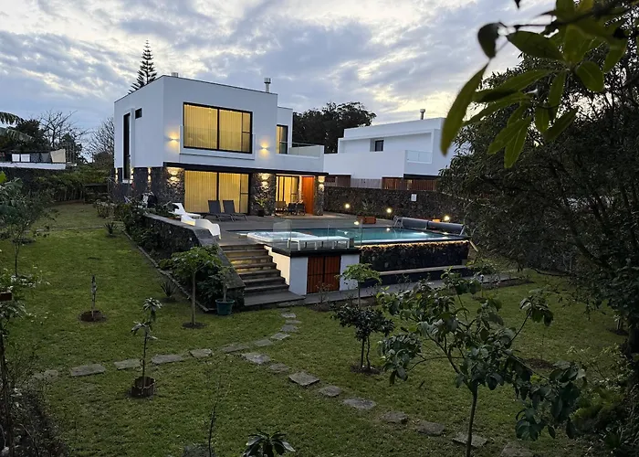 Lotus House - Heated Pool & Jacuzzi Near The *