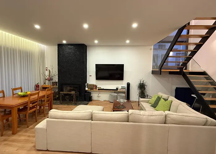 Lotus House - Heated Pool & Jacuzzi Near The Feriehus Ponta Delgada