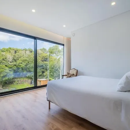 Lotus House - Heated Pool & Jacuzzi Near The