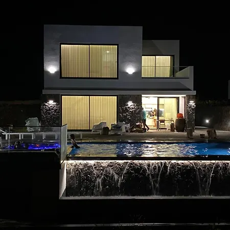 Lotus House - Heated Pool & Jacuzzi Near The Holiday home *