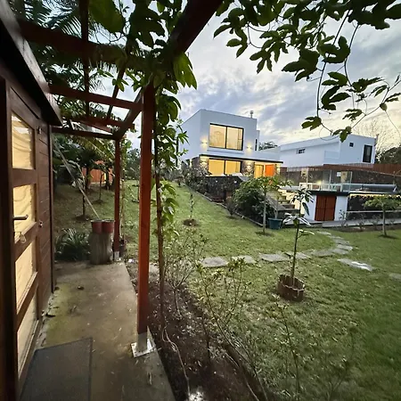 Nyaraló Lotus House - Heated Pool & Jacuzzi Near The Ponta Delgada