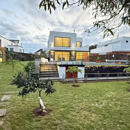 Lotus House - Heated Pool & Jacuzzi Near The * Ponta Delgada