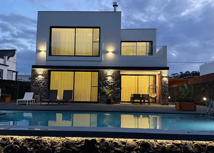 Lotus House - Heated Pool & Jacuzzi Near The